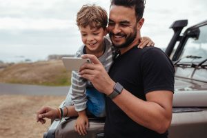 kamperen met smartphone
