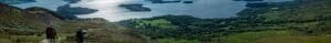 2 mensen aan het wandelen op wandelvakantie West Highland Way Schotland