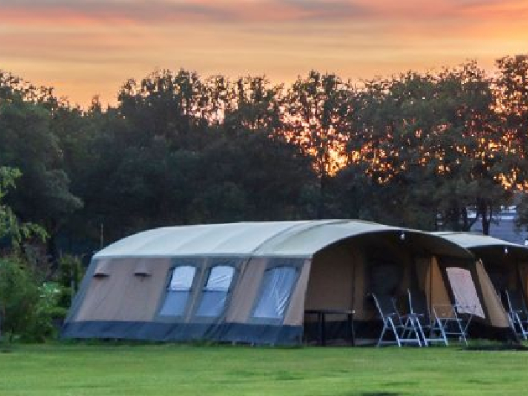 10 mooie camperplaatsen in Nederland